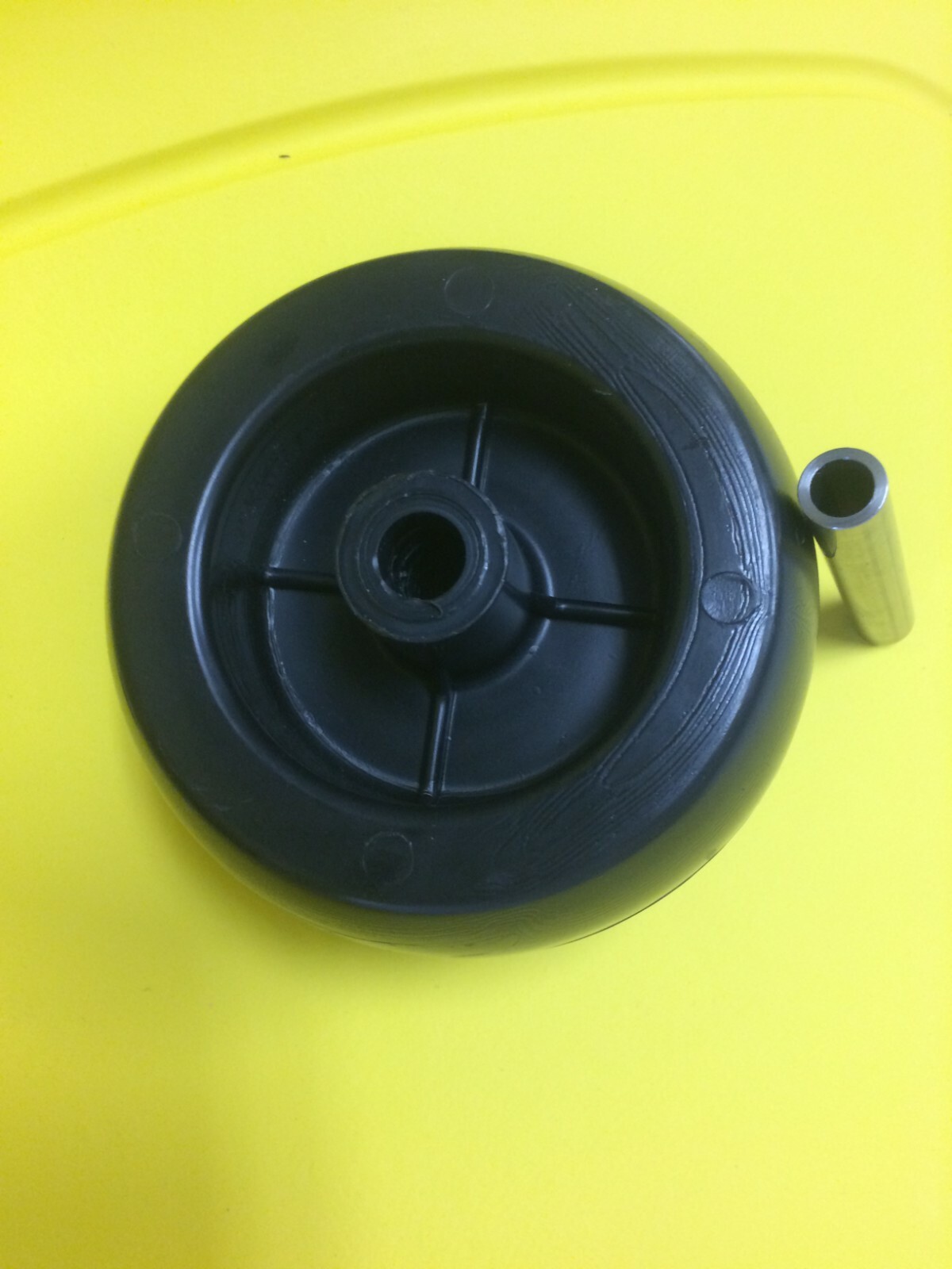 Mower Antiscalp/Gauge Wheel & Bushing combo for John Deere UC28193