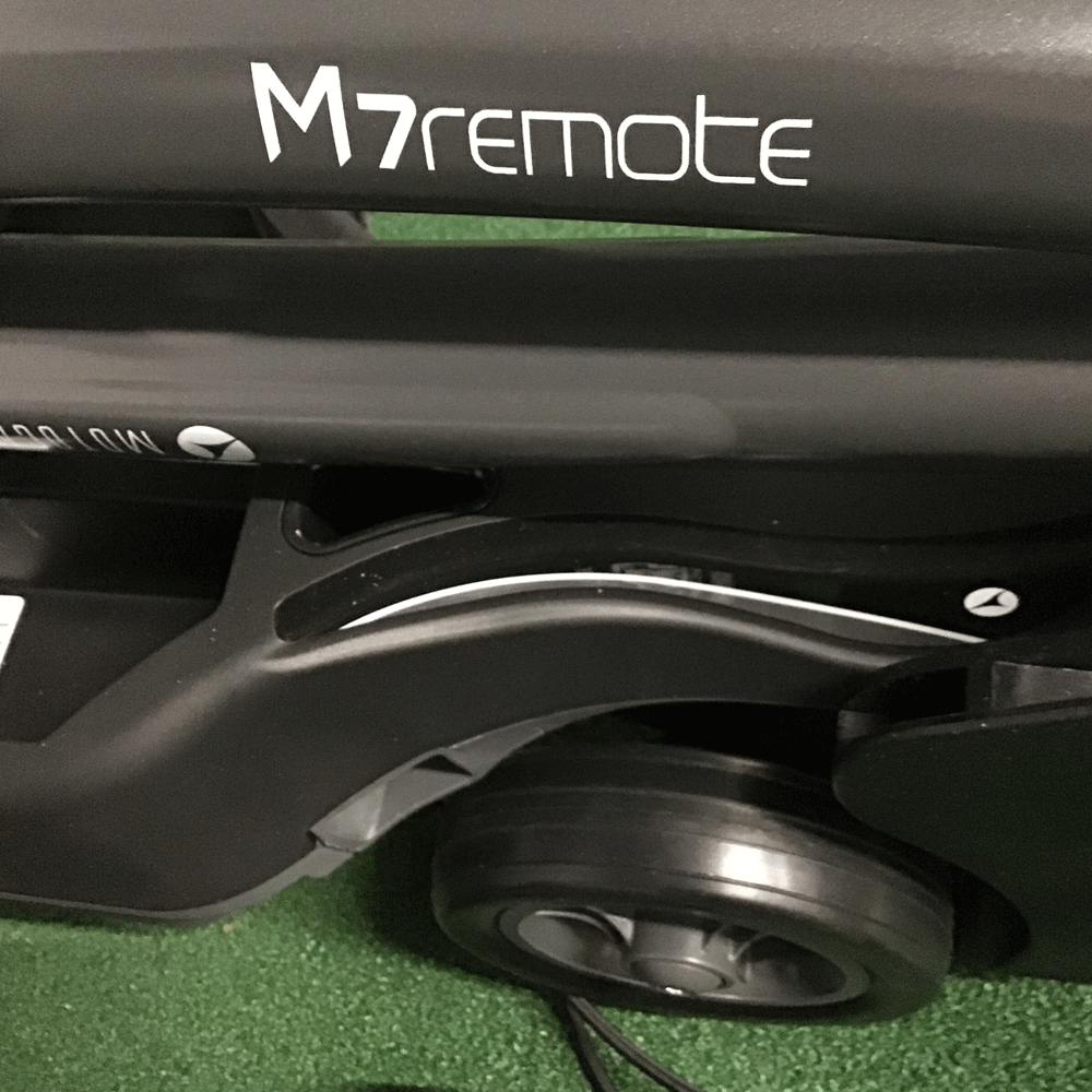MOTOCADDY M7 REMOTE CONTROL ELECTRIC GOLF TROLLEY / USED FOR 18 HOLES