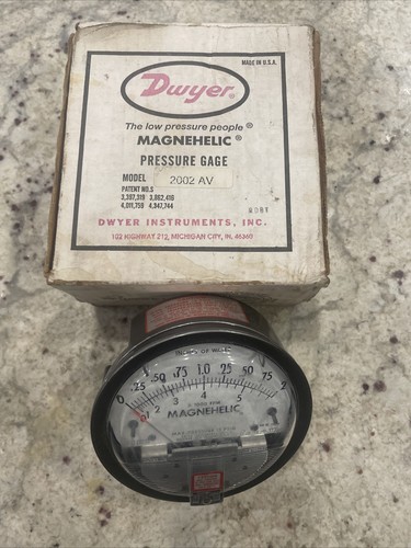 Dwyer Instruments 2002Av Dwyer Magnehelic Pressure Gauge,0 To 2" Wc