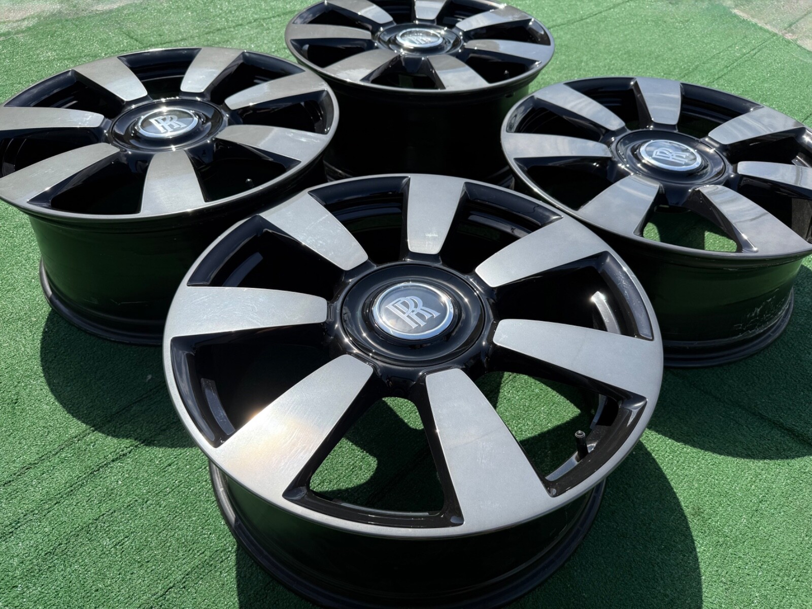 ROLLS ROYCE CULLINAN 22 INCH POLISHED/SHADOW WHEELS OEM RIMS ONLY FULL VIDEO