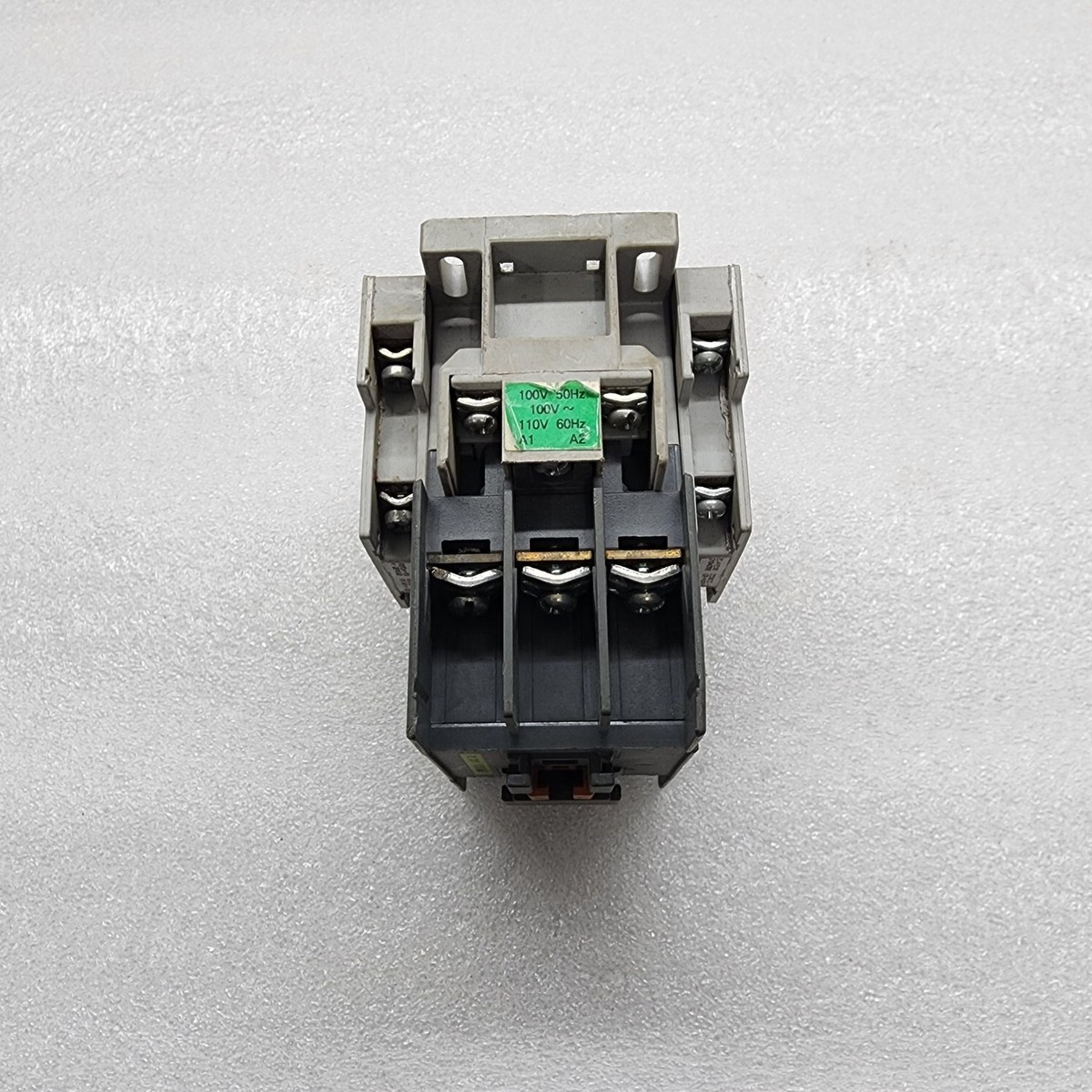 HYUNDAI UMC 32 MAGNETIC CONTACTOR COIL VOLTAGE 100-110V | eBay