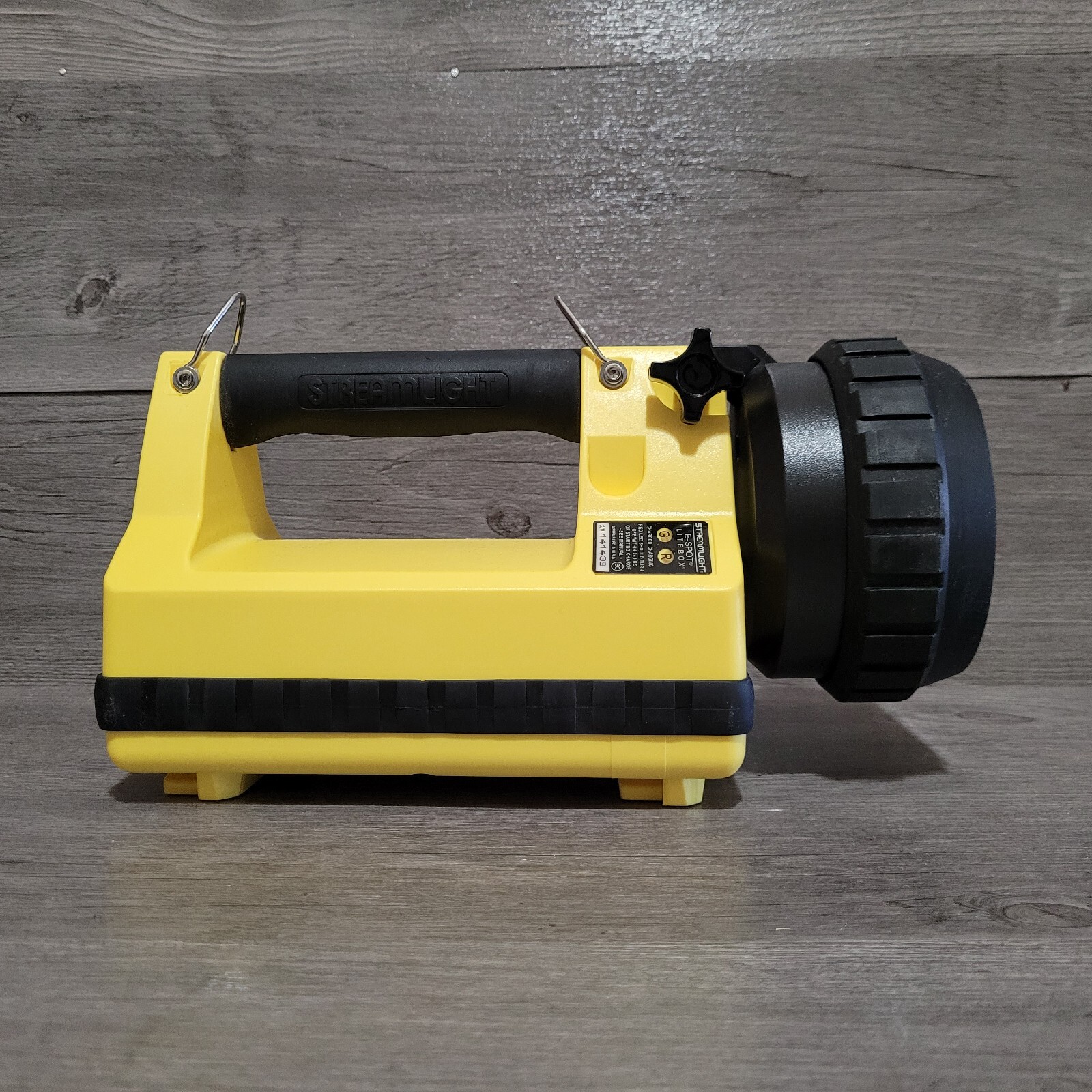 Performance Tool Storm Flashlight - 65 Lumen Black Composite With