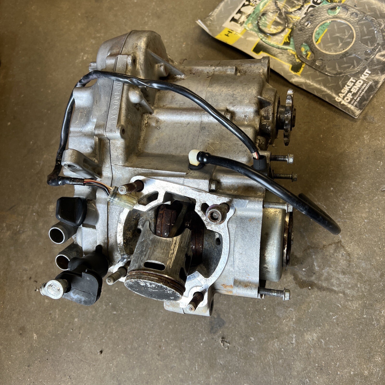 1999 2000 kx80 Bottom End Cases Motor Transmission Kawasaki kx 80 eBay