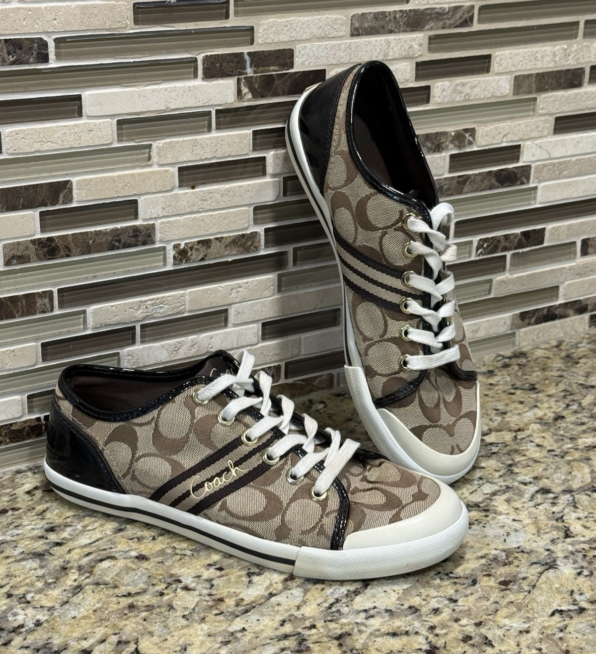 COACH Folly Signature Logo Women's 8 B Brown Tan Beige Low Top Lace Up Sneaker