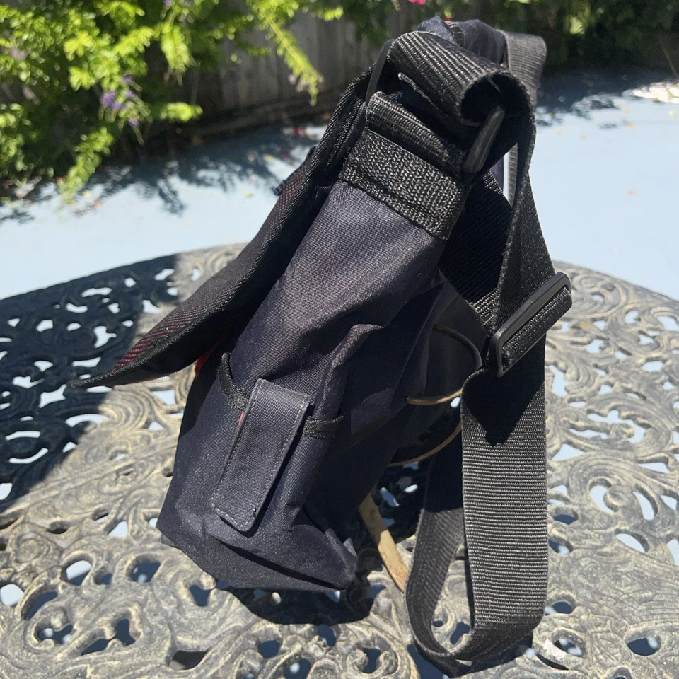 Винтажная сумка-мессенджер Tommy Hilfiger VH1 Music First Promo Rock N Soul Erase MS - Изображение 4 из 4