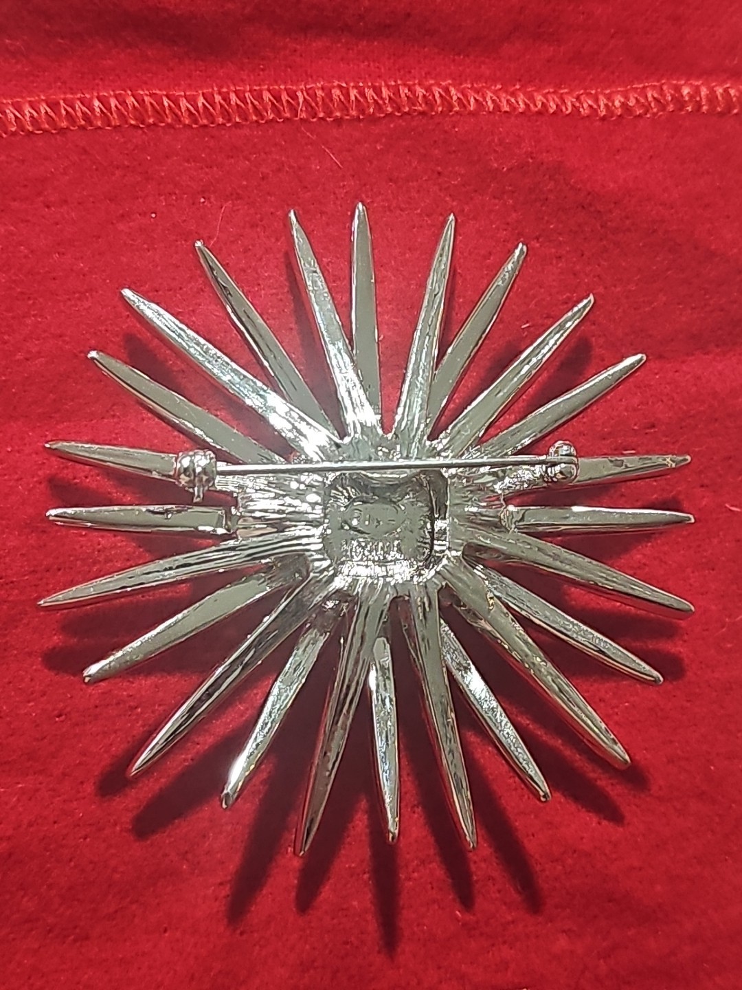 KENNETH JAY LANE (KJL) CRYSTAL STARBURST 2.5" BRO… - image 2