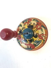 Ohio Art 5  Inch Spinning Tin Lithograph Featuring Soldiers F6-21