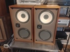 Vintage Realistic Pair Of Nova-10 Floor Speakers 40-4028A Mid Century Walnut