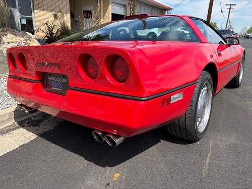1989 Chevrolet Corvette Coupe ONLY 19K miles and looks like new still - Picture 35 of 40