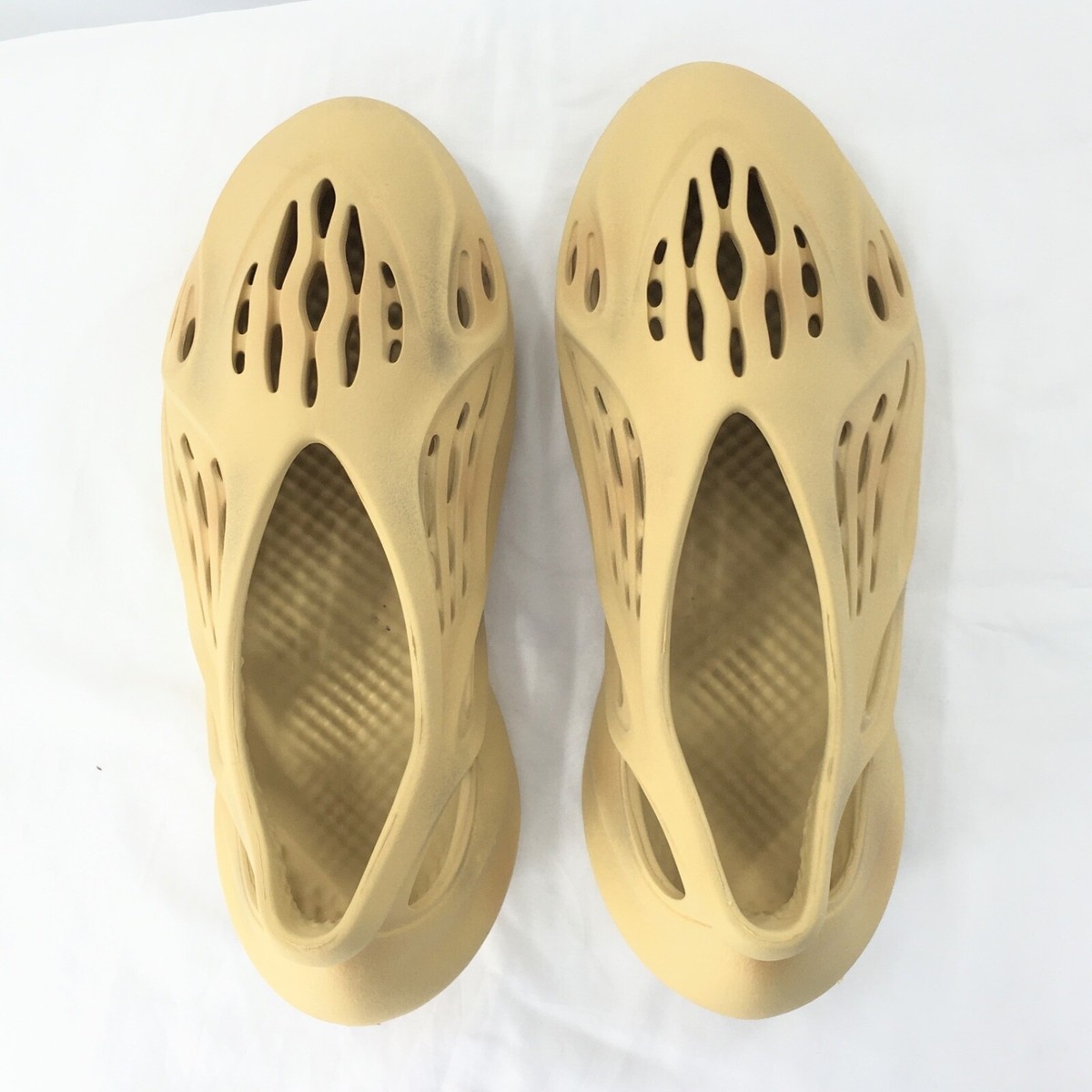 靴 adidas yeezy foam runner Adidas Yeezy Foam Runner Sneakers | Flight Club
