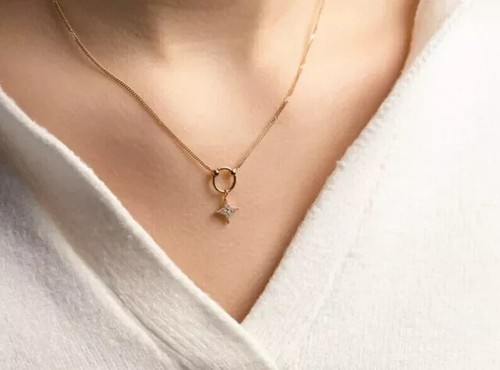 Ciondolo donna stella diamante creato in laboratorio taglio tondo placcato oro giallo 14 kt 1 ct - Foto 3 di 6