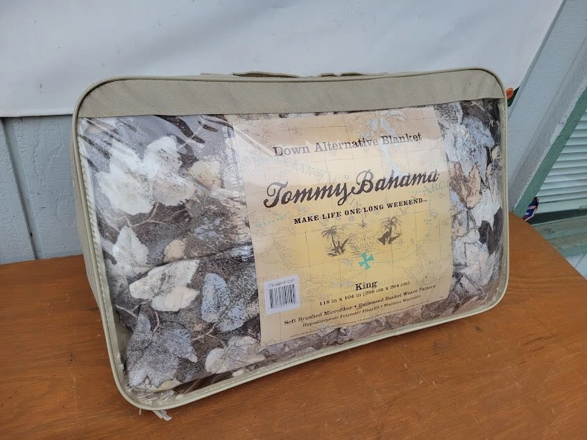 Tommy Bahama Down Alternative Blanket 118" x 104" King Size - Image 2 of 3