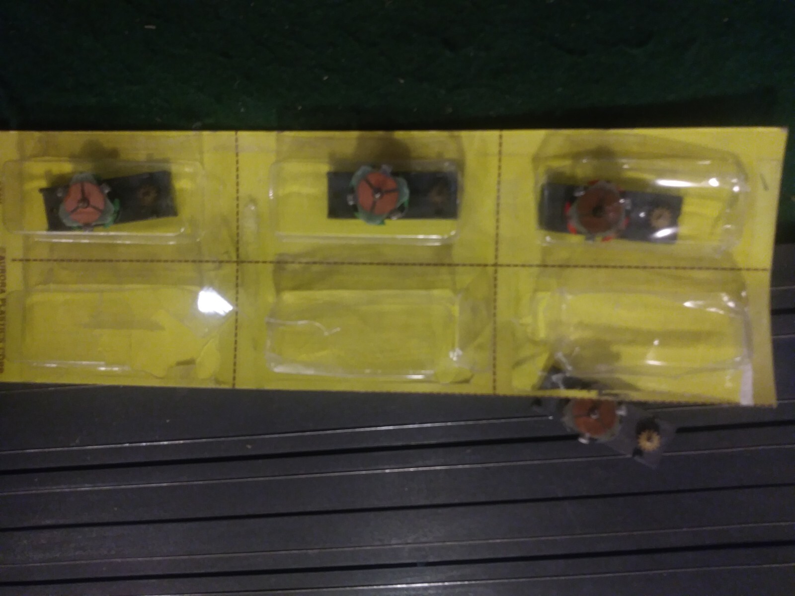 4 NOS original Aurora Thunderjet MOTORS 3 still sealed on card 1 loose