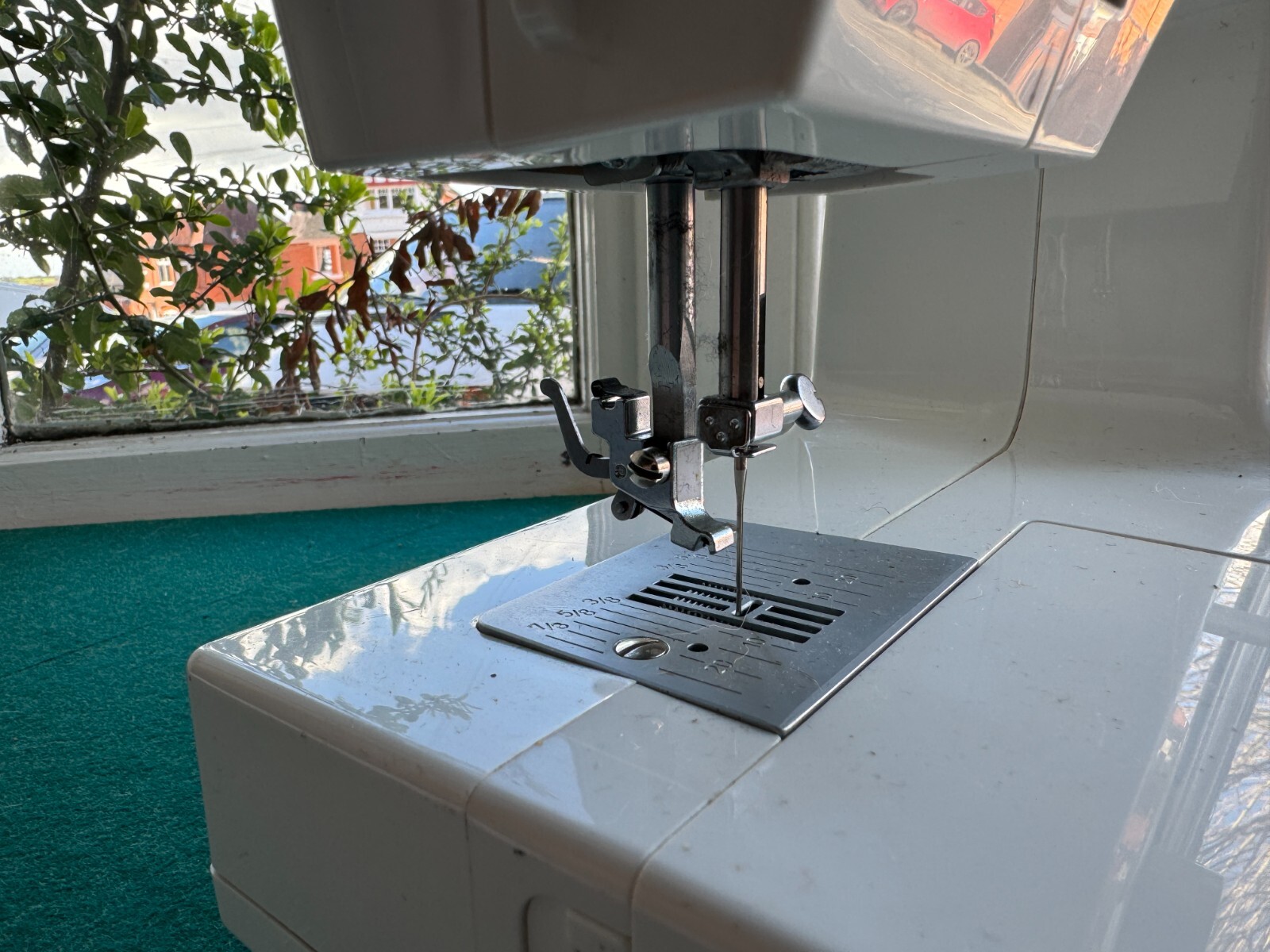 EGL M2OB Sewing Machine with Pedal and Sewing Book, Patterns & Boxed eBay