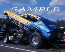 RAYMOND BEADLE BLUE MAX FUNNY CAR IN THE STAGING LANES 8X10 GLOSSY PHOTO #7Z7