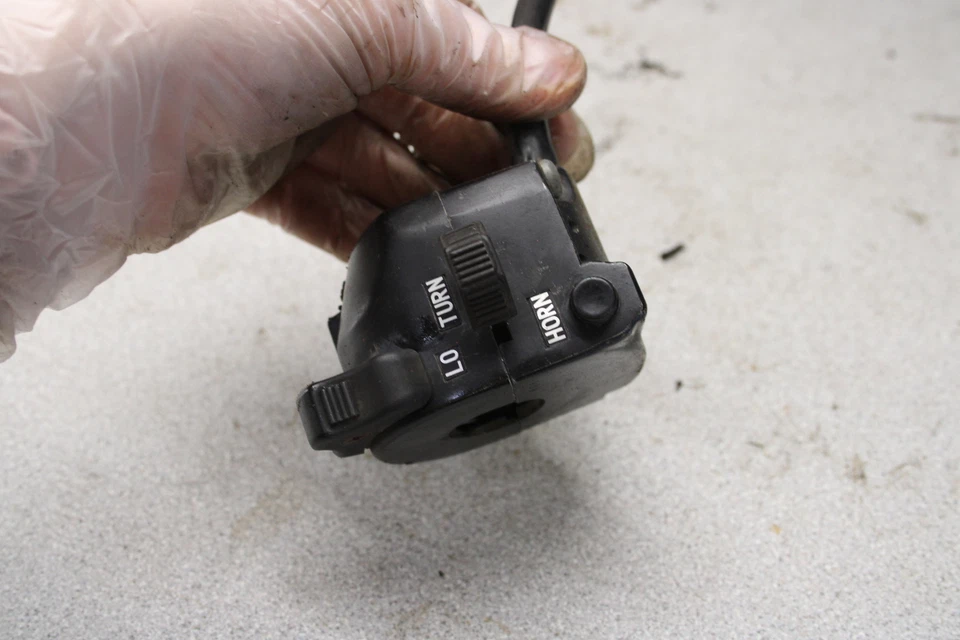 Mando manillar izquierdo Yamaha XS360 1976 F13-2080.LB Foto 3 de 4