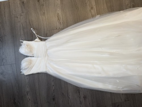 Stunning Designer Wedding Dress by Ns Sposa, Lace up corset back - Picture 5 of 20
