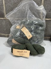 Cascade 220 Made In Peru Yarn 100 Wool Shade 9338 Dark Green 10 Skein Lot