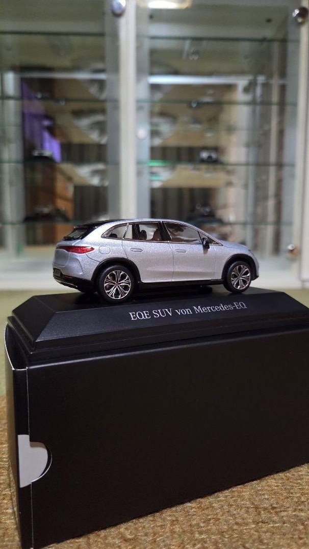 ミニカー 1/43 Spark Mercedes Benz EQE SUV 1/43 Spark Mercedes Benz Eqe Suv | eBay