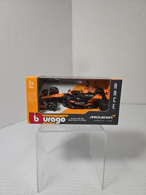 Burago F1 McLAREN FORMULA 1  Racing  1/43 WORLDCHAMPION LANDO NORRIS/OSCAR P.