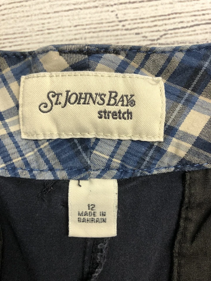 Pantalones Cortos St Johns Bay Para Mujer 12 Negros Elastizados Informales Chinos Clásicos Mezcla de Algodón Foto 2 de 4