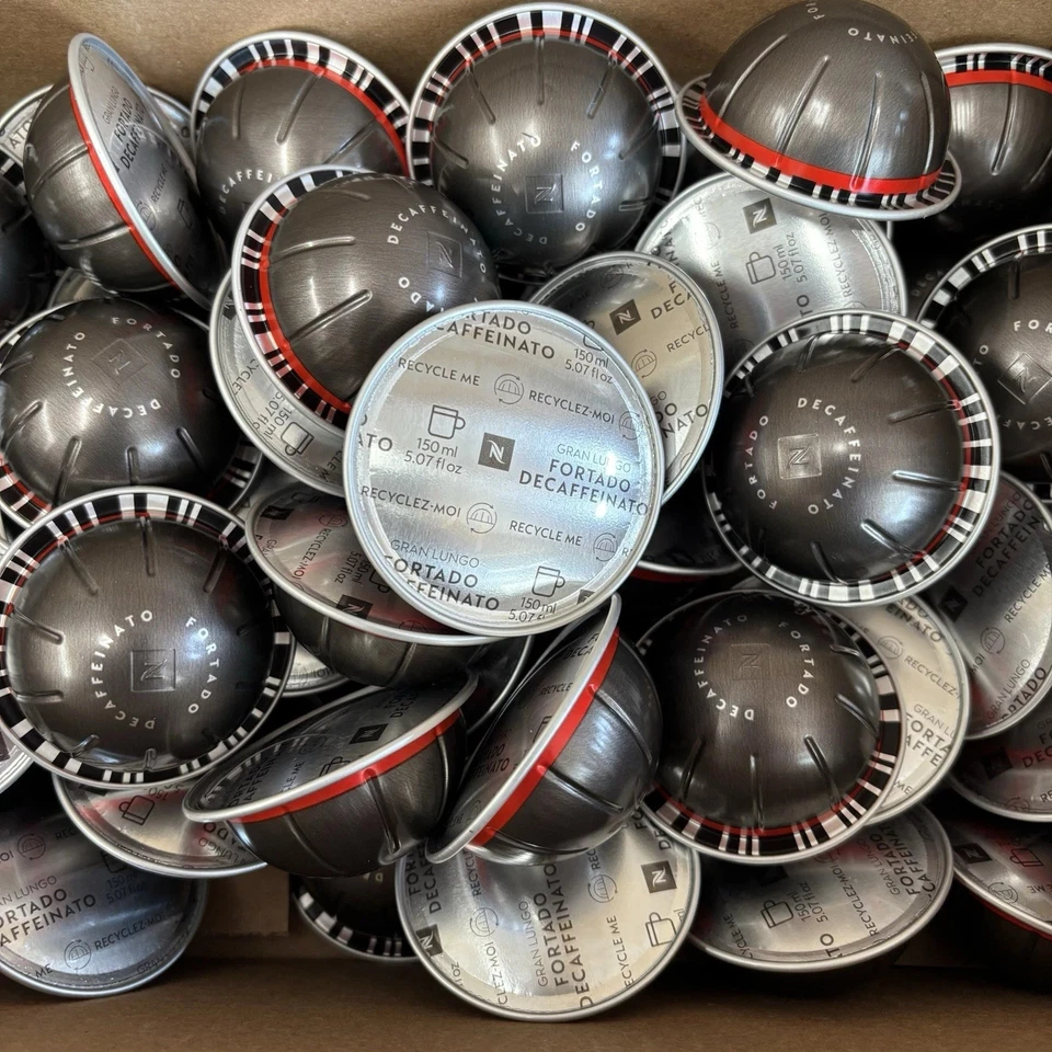 30 cápsulas de café sueltas Nespresso Vertuo Fortado Decafeinado Gran Lungo Foto 2 de 2