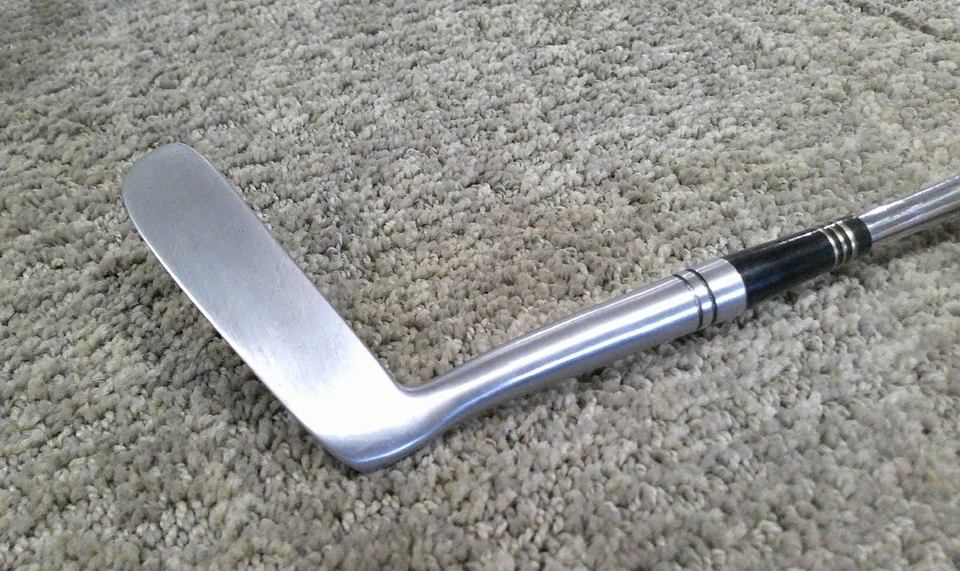 MacGregor  Forged  VIP TFP 90-4  Numbered Ltd Ed Putter with Cover  Excellent - Image 4 of 4