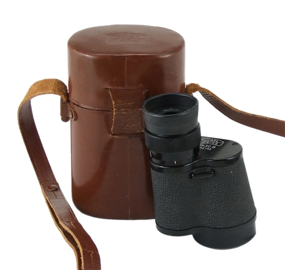 Superlative Zeiss 8x30 Oberkochen  Porro Prism Monocular in Original Hard Case - Image 3 of 4