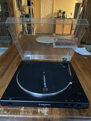 Audio-Technica AT-LP60X Belt-Drive Turntable 33/45RPM RCA w/ Dust Cover Black