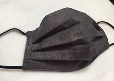 Face Mask, Three Layer, Adult Size, Nose Wire, Elastic Ear Straps, Reversible