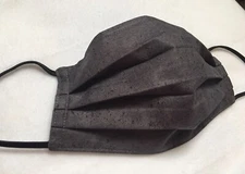 Face Mask, Three Layer, Adult Size, Nose Wire, Elastic Ear Straps, Reversible