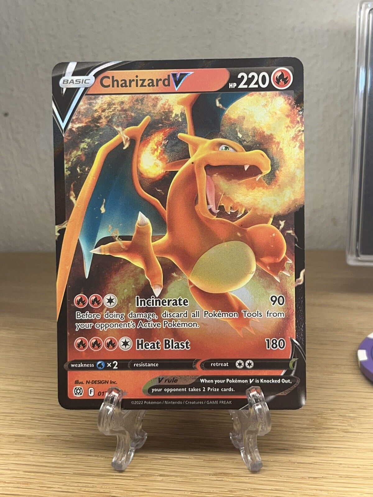 Charizard-V (17/172), Busca de Cards