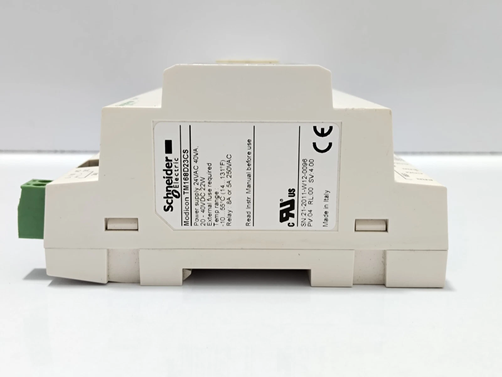 Modicon M168 base controller with built-in display