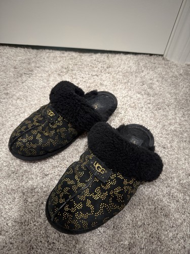 Ugg Shoes | Uggs Women's Scuffette With Gold Swirls House Slippers Size 8