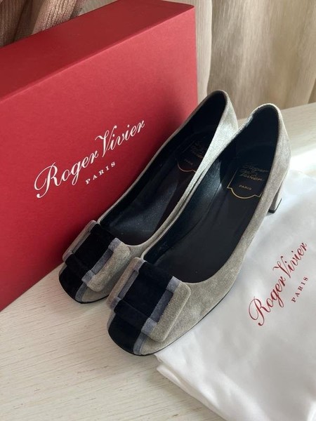 Women Roger Vivier Heels Grey 37