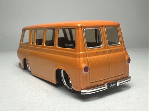 Jada Toys 1:64 1965 Ford Econoline Diecast Orange Window Van - Picture 3 of 11