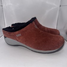 Merrell ENCORE CHILL STITCH Raisin Wine Suede Shearling Lined Clogs Women 10.5