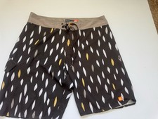 Quiksilver Board Shorts Mens Size 34 Black Ge...