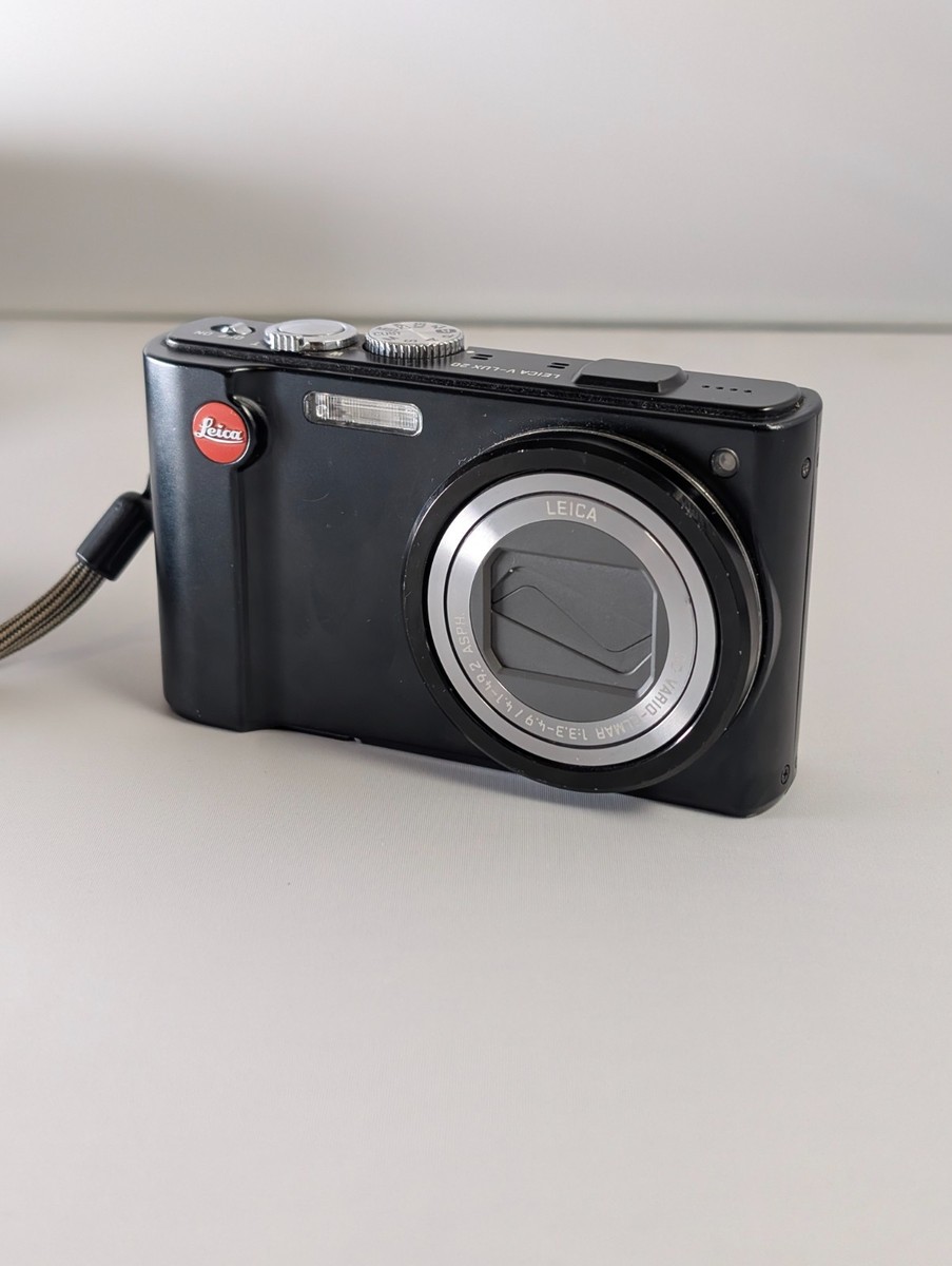 LEICA V-LUX 30 充電器付き LL2996#A3353 LEICA V-LUX 30 充電器付き LL2996#A3353