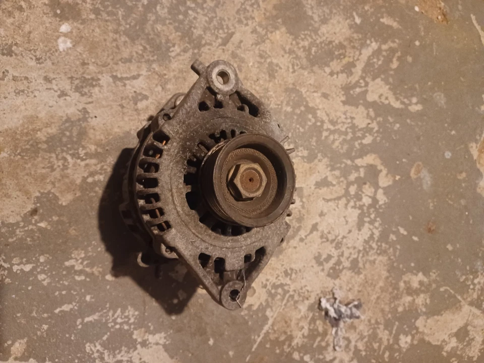 Alternador Foto 2 de 4