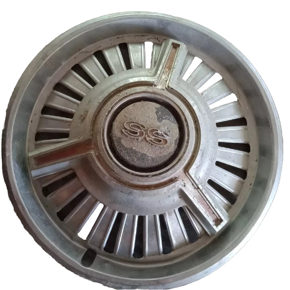 "2 tapacubos de rueda Chevelle Chevrolet SS Nova Chevy II Chevelle 1965 1966 OEM 14"" colgante de pared" Foto 2 de 4