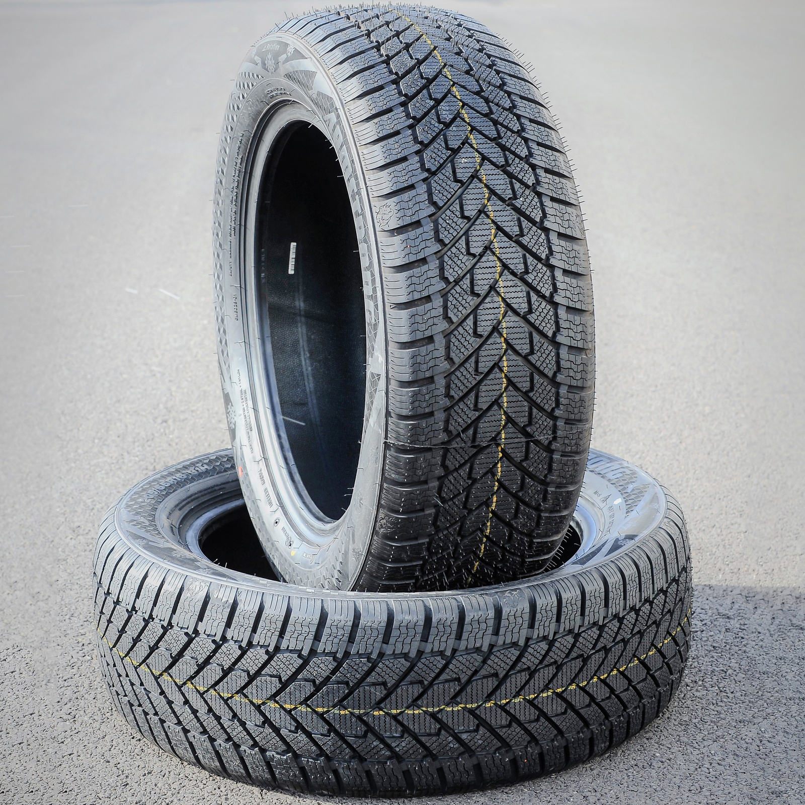 Pneu Hiver 185/65 R15 NOKIAN Snowproof 1 - 88T - Adhérence Neige Et Glace - Économie D'énergie