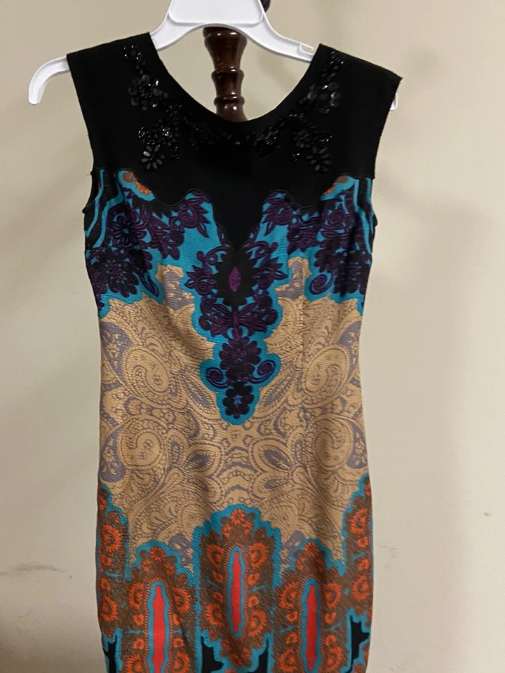 Tracy Reese V-cut back midi dress Black Multicolor Paisley Embellishments Size 6 - Image 2 of 4