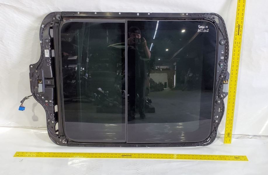 2017 Maserati Levante OEM Complete Panoramic Sunroof Assembly
