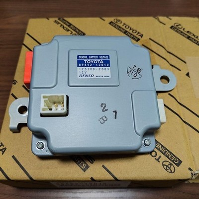 Toyota Genuine Hybrid Battery Voltage Sensor 89892-12010 Auris