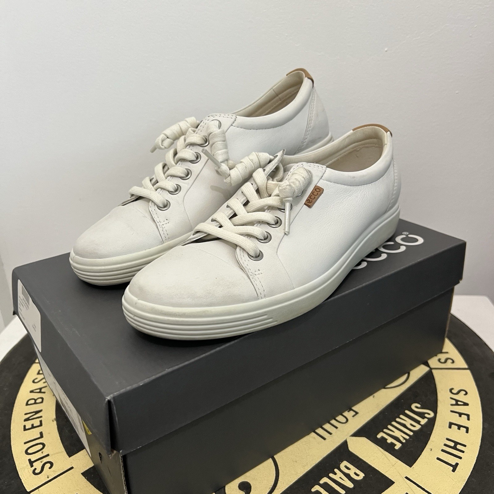 Ecco Soft 7 Womens Size 8 White Casual Comfort Leather Lace Up Shoes Sneakers