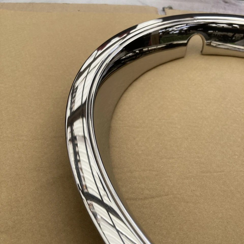 "Anillos de moldura de rueda de acero inoxidable de 13"" estilo Ford con bordes escalonados". Escort Capri Etc Foto 2 de 4