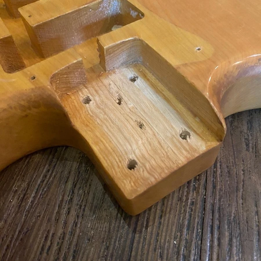 Cuerpo de guitarra eléctrica Yamaha SR-500 - Cuerpo de guitarra eléctrica estilo Stratocaster Foto 3 de 4