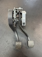 Used 2007-2013 Bmw E82 E88 E90 E92 128i 135i 328i 335i M3 Manual Pedal Assembly Used 2007-2013 Bmw E82 E88 E90 E92 128i 135i 328i 335i M3 Manual Pedal Assembly