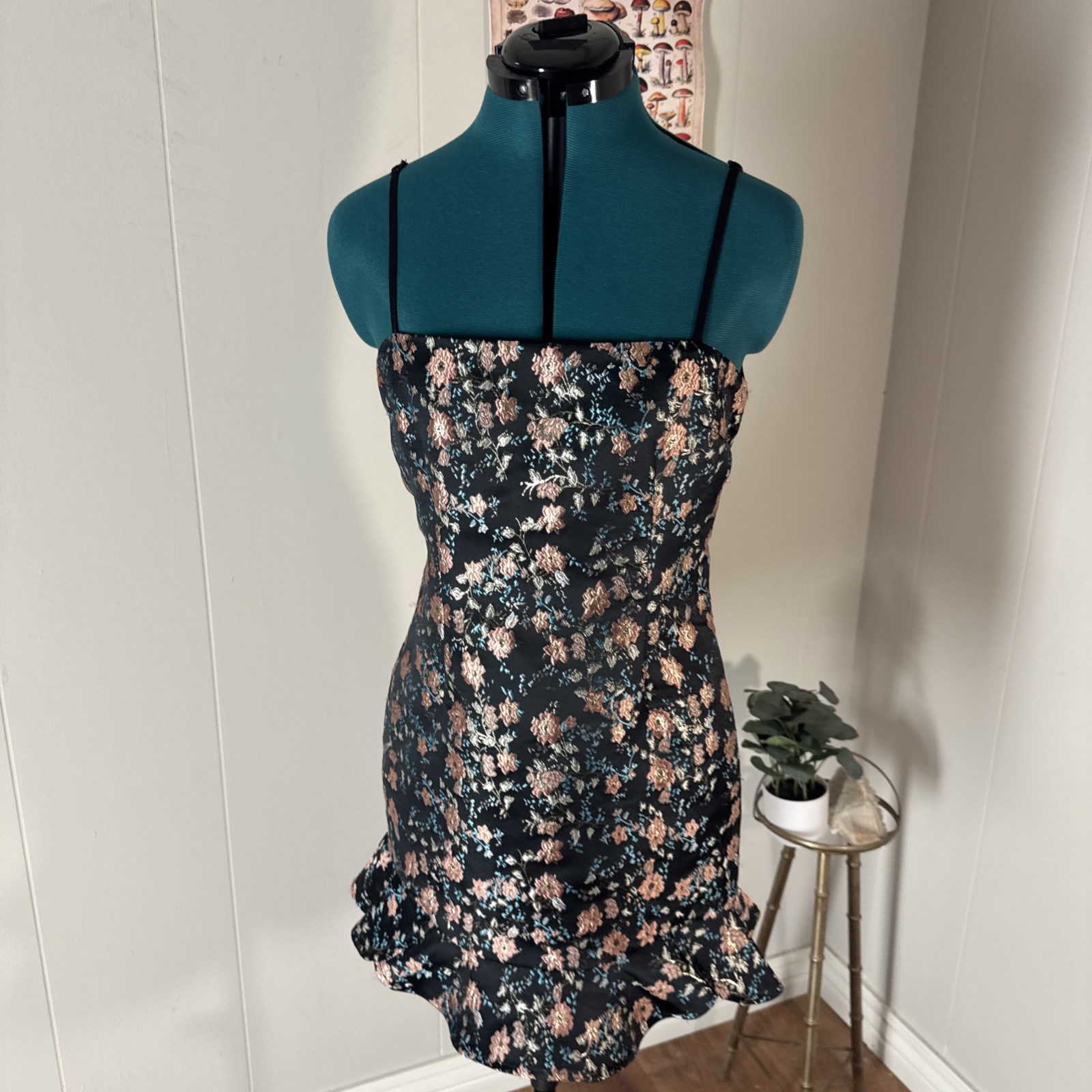 Superdown Macey Ruffle Floral Jacquard Mini Party Dress Black Pink Size M